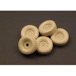 PANZER ART RE35-075 1/35 Road Wheels with spare for HUMVEE (Early Pattern)