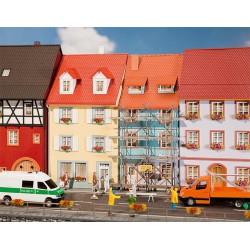 Faller 130494 HO 1/87 2 Village houses with painters scaffold