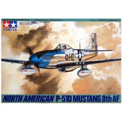 TAMIYA 61040 1/48 North American P-51D Mustang 8th AF