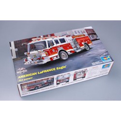 TRUMPETER 02506 1/25 American LAFRANCE Eagle Fire Pumper - Pompier