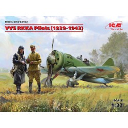 ICM 32102 1/32 VVS RKKA Pilots(1939-1942p)(3 Figures)