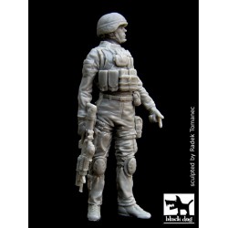 BLACK DOG F35005 1/35 US soldier in Iraq N°2