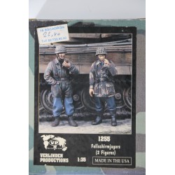 VERLINDEN PRODUCTIONS 1255 1/35 Fallschirmjagers – 2 Figures