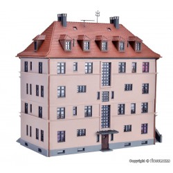 NOCH 15410 HO 1/87 Priest and Altar Servers