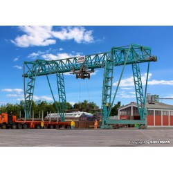 KIBRI 38543 HO 1/87 Gantry crane for sawmill