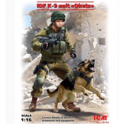 ICM 16102 1/16 IDF K-9 Unitz "OKETZ" with dog