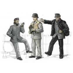 CMK F72159 1/72 German crew for AA-gun 3,7 for Revell Schnellboot S-100 (3 fig.)