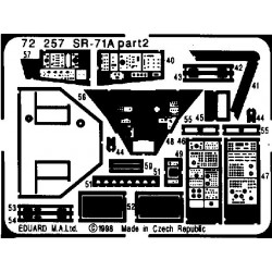 Preiser 10758 HO 1/87 Soccer team and referee White and Black