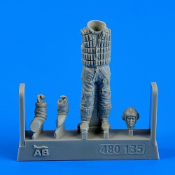 AEROBONUS 480.135 1/48 German Luftwaffe Pilot WWII w.life jacke