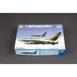 TRUMPETER 01650 1/72 F-100F Super Sabre