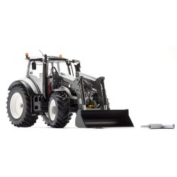 WIKING 077815 1/32 Valtra T174 with front loader