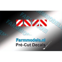 FARMMODELS PCD-GEV-00656 1/32 4 carrés rayés rouges et blancs 6x6 mm