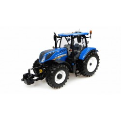 UNIVERSAL HOBBIES 4893 1/32 New Holland T7.225