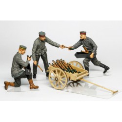 COPPER STATE MODEL F32006 1/32 German aerodrome personnel ordnance team with cart