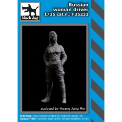 BLACK DOG F35232 1/35 Russian woman driver