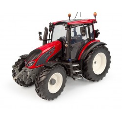 UNIVERSAL HOBBIES 6293 1/32 Valtra G 135 Red