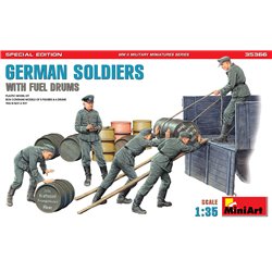 MINIART 35366 1/35 German Soldiers with Fuel Drums