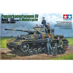 TAMIYA 25209 1/35 Panzerkampfwagen IV Ausf G. Early Production & Motorcycle Eastern Front