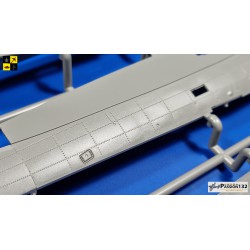 FARMMODELS 24250 1/32 Carré "Blank Plate" avec motif boulon