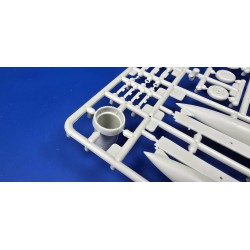 UNIVERSAL HOBBIES 5372 1/32 Bumper 800kg