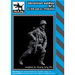 BLACK DOG F35242 1/35 Ukrainian soldier N°2 