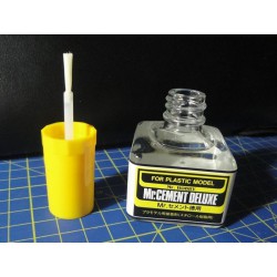 MR. HOBBY MC127 Mr. Cement Deluxe (40 ml)