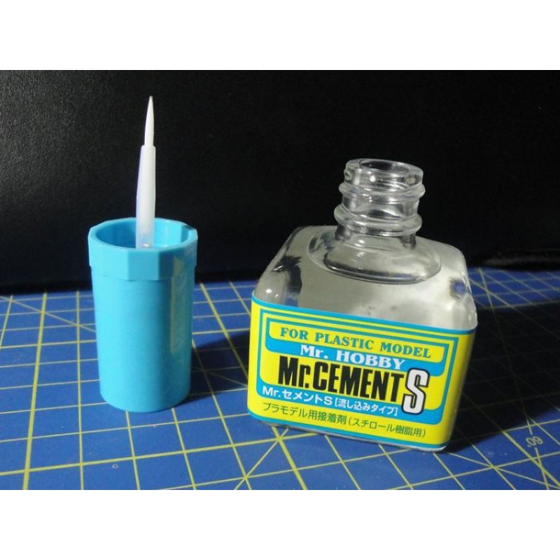 Mr. Cement S (MC129) Colle pour maquette en plastique 